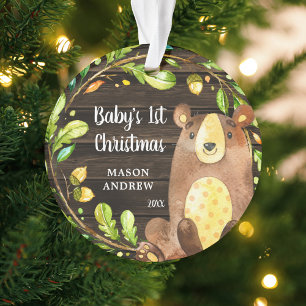 Le premier Noël du bébé boisé russe