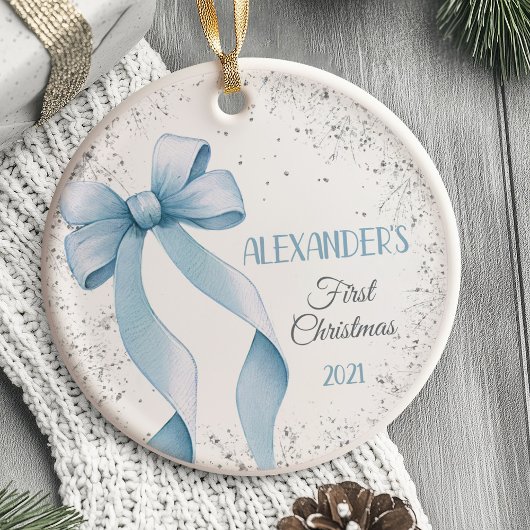 Le premier ornement de Noël du bébé Bow Boy