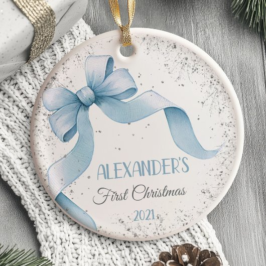 Le premier ornement de Noël du bébé Bow Boy