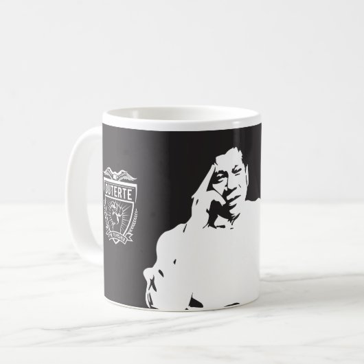 Le Président Duterte la tasse de café de punisseur (Devant gauche)