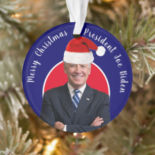 Le président Joe Biden et Santa Hat