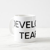 Le promoteur déchire la tasse (Devant gauche)