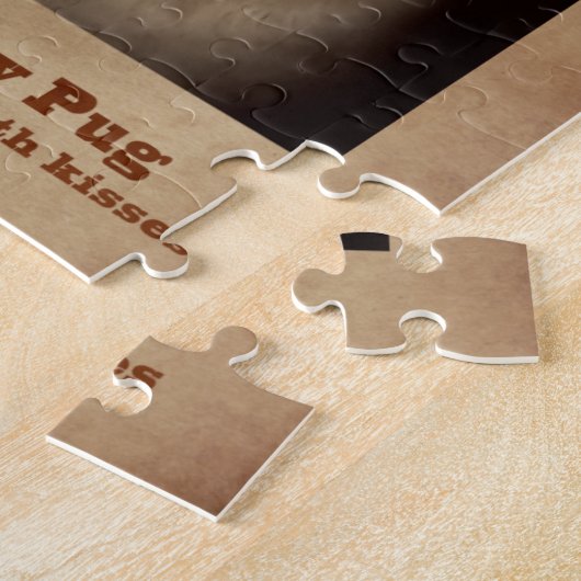 Le puzzle courageux de carlin (Côté)