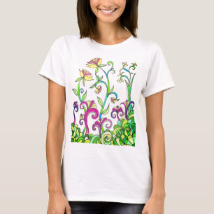 Le ressort fleurit le T-shirt