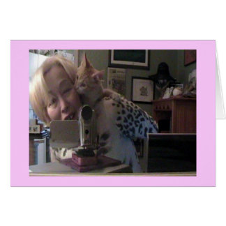 Le Ronronnement-c prend une carte de grignotement