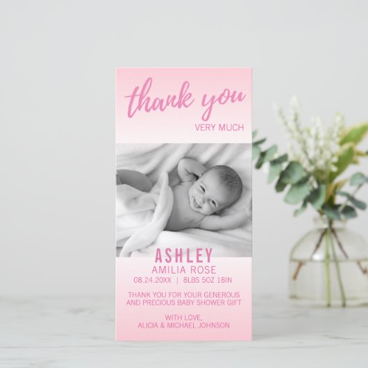 Le rose moderne | de fille de baby shower de Merci (Debout devant)