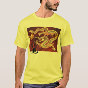 Le rouge chinois entrent dans le T-shirt de dragon