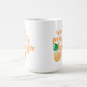 Le sillage prient la tasse de café de jour de (Centre)