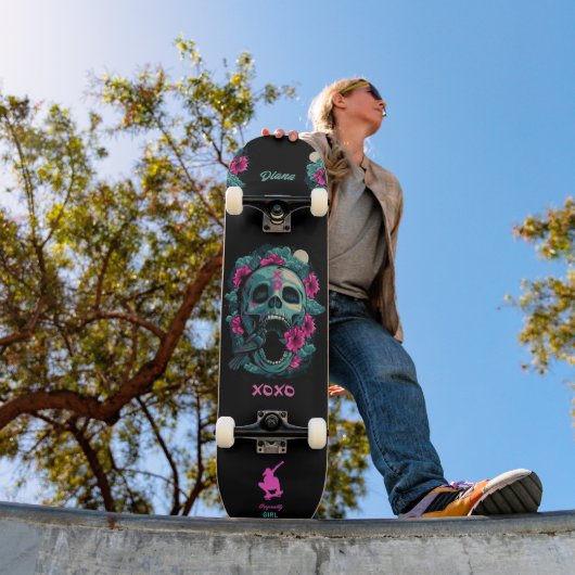 Le skateboard "Originally Girl" avec Crâne (Extérieur 1)