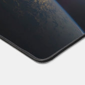 Le Soleil qui s'installe sur l'horizon terrestre. (Coin)