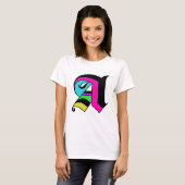 Le t-shirt avec la lettre «A» (Devant entier)