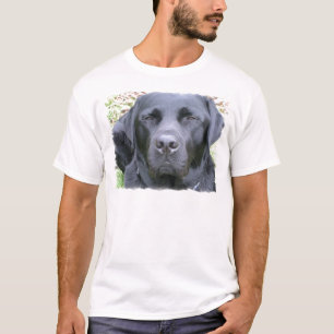 Le T-shirt de labrador retriever des hommes noirs