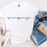 Le T-shirt de l'État féminin du Wisconsin Script<br><div class="desc">Nous ajoutons toujours de nouveaux designs chaque jour !</div>