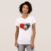 Le T-shirt des femmes de logo du coeur d'un lion (Devant entier)