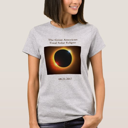 Le T-shirt des femmes totales d'éclipse solaire (Devant)