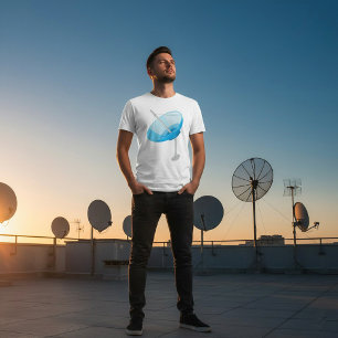 Le T-shirt des hommes d'antenne parabolique