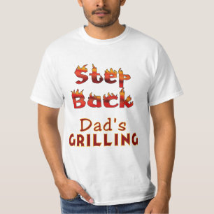 Le T-shirts grillant et les cadeaux du papa