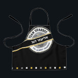 Le tablier de l'équipe Shabbos Kid's sur le noir a<br><div class="desc">Notre tablier SHABBOS TREAM sur Black est un moyen cool de faire monter tout le monde à bord avec la préparation Shabbos. Obtenez un pour chaque membre de l'équipe et regardez-les entrer ! TOUT le texte sur ce look griffé peut être customisé. Pratique et amusant... Comme votre famille. Inclut les...</div>