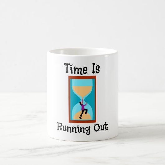 Le temps passe à manquer de café Mug (Centre)