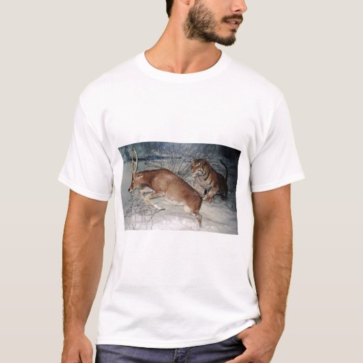 Le tigre chasse le T-shirt de cerfs communs (Devant)