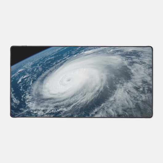 Le typhon Hinnamnor. (Recto)