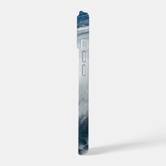 Le typhon Hinnamnor. (Côté gauche)