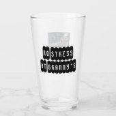 Le verre de boisson à la main de Mamie (Dos)