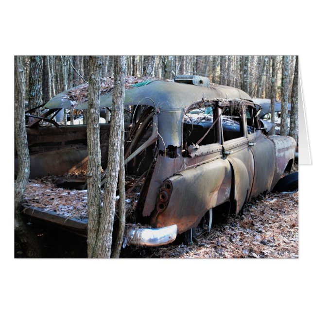 Le vieux cru a détruit la voiture (Devant horizontal)