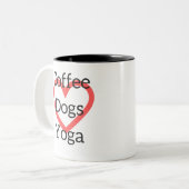 Le yoga de café poursuit la tasse (Devant gauche)