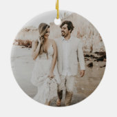 Leafy Wreath Mr. & Mrs First Married Kerstmis Keramisch Ornament (Achterkant)