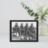 leden van de Kikayu Tribe.  Brits Oost-Afrika Briefkaart (Staand voorkant)