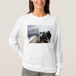 Leden van het bezoek, de raad van bestuur, de huis t-shirt