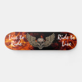 Leef tot Ride Skull en Wings met Flames Skateboard (Horizontaal)