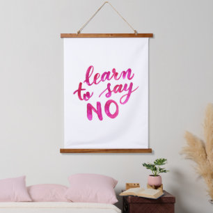 Leer nee zeggen - roze hangend wandkleed