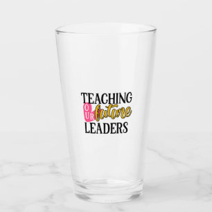 Leerkrachten leren onze toekomstige leiders glas