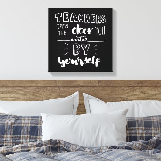 Leerkrachten openen de deur die u zelf binnengaat canvas afdruk (Insitu (Slaapkamer))