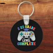 Leerlingen uit de 2e klas die gamen – Level Comple Sleutelhanger (Voorkant)