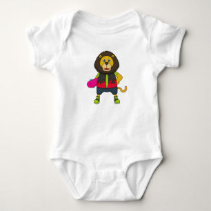 Leeuw als Skater met skateboard Romper