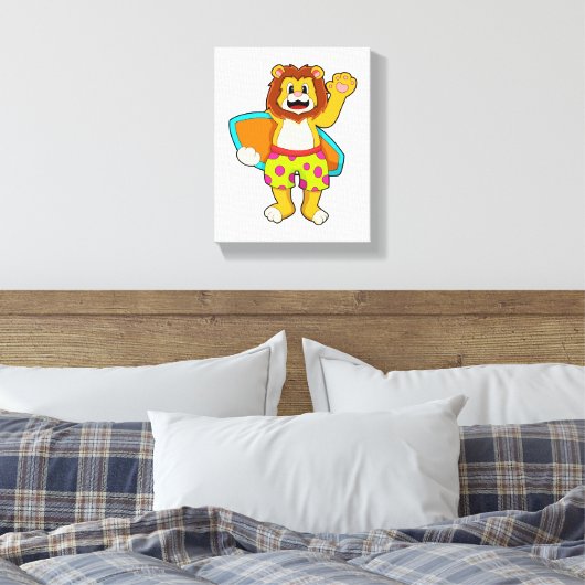Leeuw als Surfer met surfboard Canvas Afdruk (Insitu (Slaapkamer))