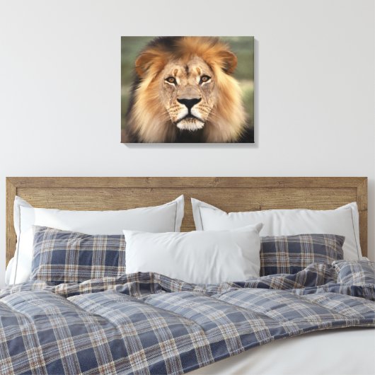 Leeuw - De Koning van het Oerwoud Canvas Afdruk (Insitu (Slaapkamer))