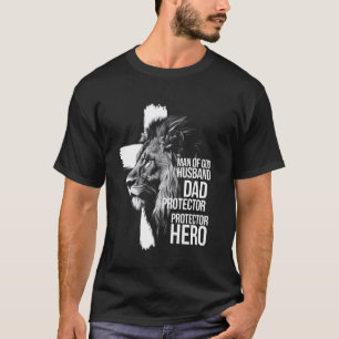 Leeuw Man God Echtgenoot Vader Beschermer Held Chr T-shirt