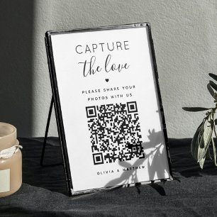 Leg het liefdesteken vast. Zwart-wit QR-code bruil Poster