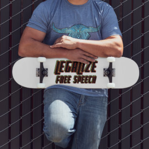 LEGALISEER VRIJE MENINGSUITING SKATEBOARD