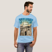 Lege graf met "Hij is verrezen" Schriftuur T-shirt (Voorkant volledig)