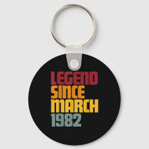 Legende sinds maart 1982 44ste verjaardag - vintag sleutelhanger