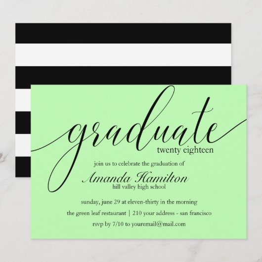 Légère Typographie verte Graduation Invitation (Devant / Derrière)