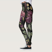 Leggings Arrière - plan noir Irises pourpres brodé. (Gauche)