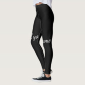 Leggings Black solid add name text here throw pillo (Gauche)