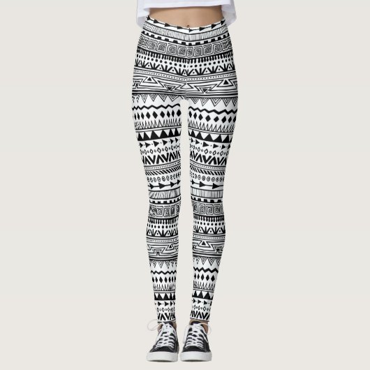 Leggings Blanc avec Motif de design ethnique noir (Devant)