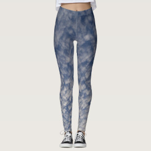 Leggings bleu foncé représentant un ciel nuageux